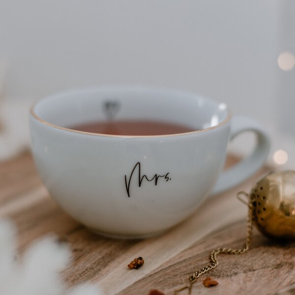 Porcelánový hrnček Mrs. 300 ml