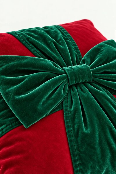 Velúrová obliečka na vankúš CHRISTMAS BOW červená 45x45 cm