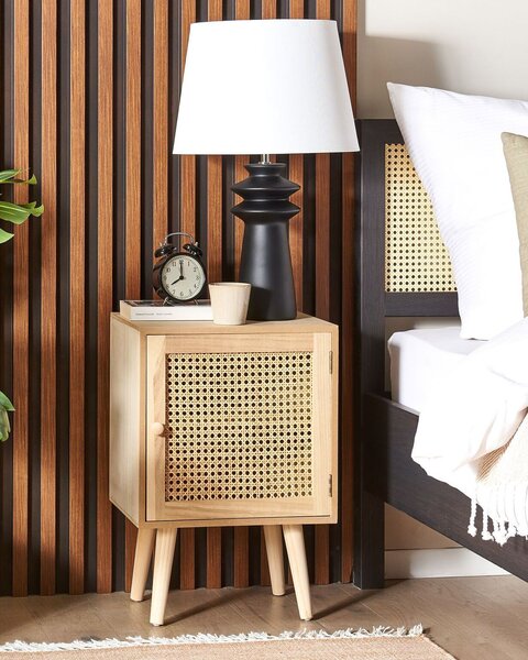 Nočný stolík svetlá Paulownia MDF materiál dyha ratanový výplet ratanové dvierka boho dizajn