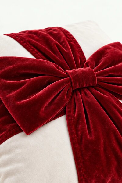 Obliečka na vankúš CHRISTMAS BOW biela 45x45 cm