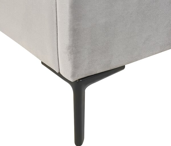 Posteľ s úložným priestorom sivá zamatové čalúnenie 180 x 200 cm čierne kovové nohy prešívané čelo lamelový rošt moderný štýl spálňa