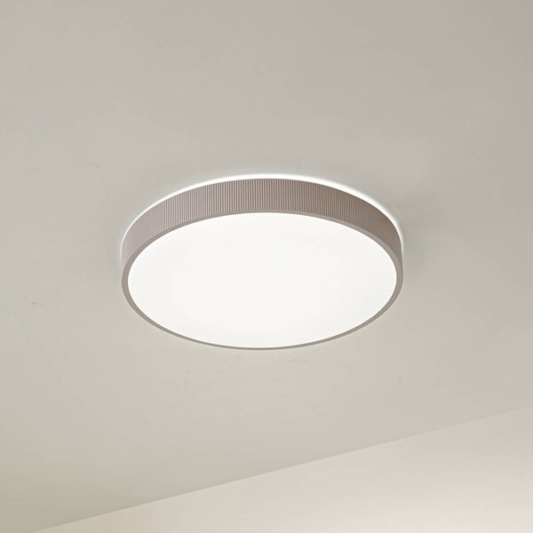 Lindby Stropné LED svetlo Zylo, farba taupe, Ø 49 cm, stmievateľné, Krémová / jantárovo žltá, Obývacia izba / jedáleň, Plast, Závesné svietidlo