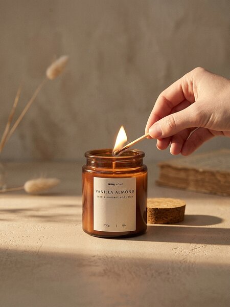 Sinsay - Sviečka Vanilla Almond - hnedá
