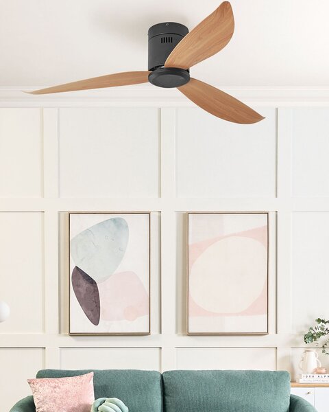 Stropný ventilátor čierny kovový imitácia svetlého dreva nastavenie rýchlosti obývačka spálňa moderný škandinávsky štýl