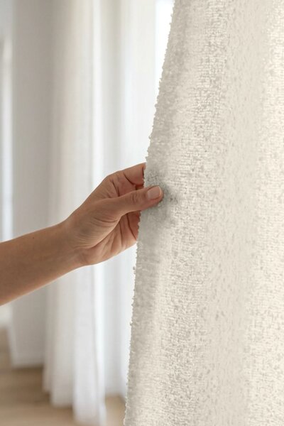 Záves na riasiacu pásku DREAMY BOUCLE krémový Rozmer: 140x300 cm