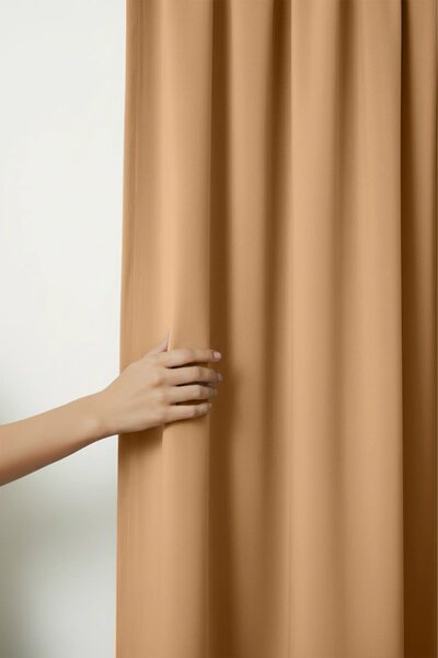 Velúrový záves SOFT VELVET horčicový na riasiacu pásku 140x270 cm