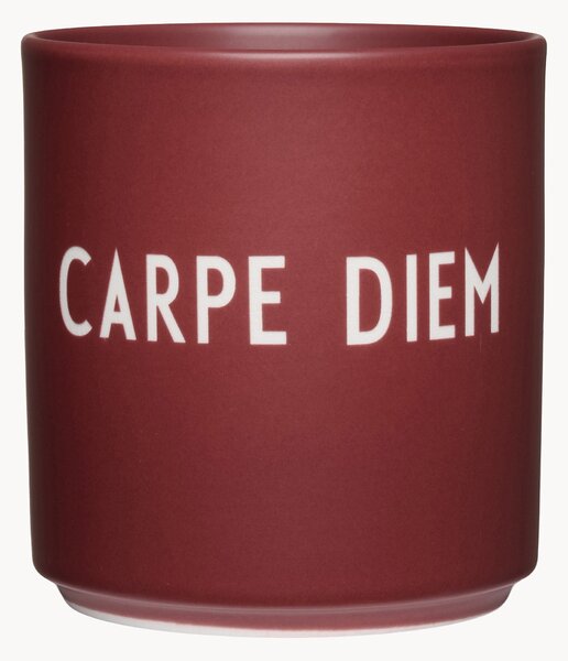 Hrnček's nápisom Favourite Carpe Diem