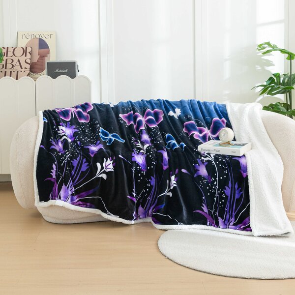 Mikroplyšová baránková deka VIOLET BUTTERFLY tmavomodrá Rozmer: 160 x 200 cm