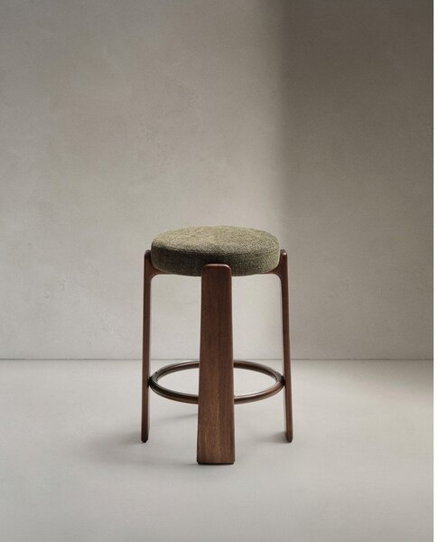 Zelená/v tmavo prírodnej farbe barová stolička z jaseňového dreva (výška sedadla 75 cm) Granite – Kave Home