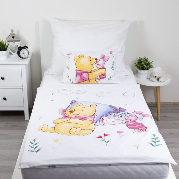 Bavlnená detská obliečka do postieľky 100x135 cm Winnie the Pooh "Pooh Hugs" – Jerry Fabrics