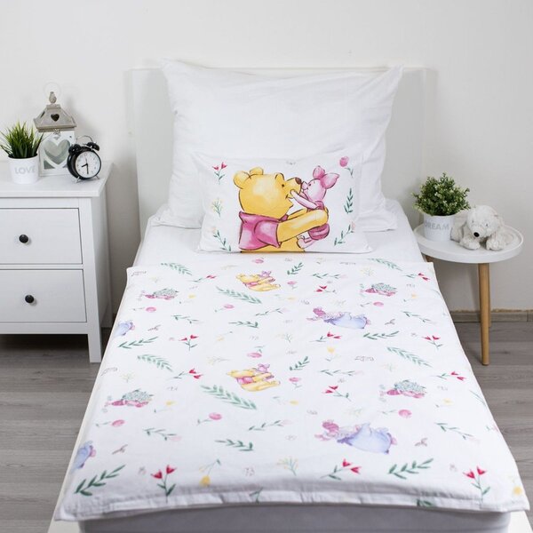Bavlnená detská obliečka do postieľky 100x135 cm Winnie the Pooh "Pooh Hugs" – Jerry Fabrics