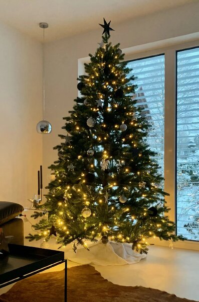 Svietiaci umelý vianočný stromček NORDMANN LED, výška 210 cm, plast, zelená