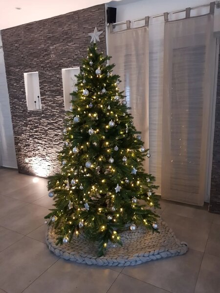 Svietiaci umelý vianočný stromček NORDMANN LED, výška 210 cm, plast, zelená