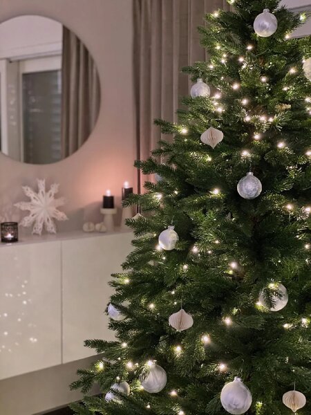 Svietiaci umelý vianočný stromček NORDMANN LED, výška 210 cm, plast, zelená