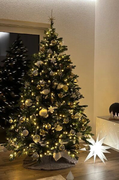 Svietiaci umelý vianočný stromček NORDMANN LED, výška 210 cm, plast, zelená