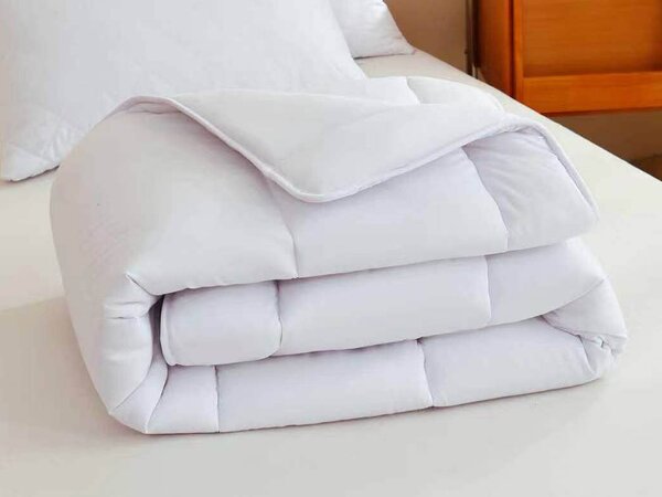 XPOSE® Prešívaná prikrývka STANDARD 140x200 cm