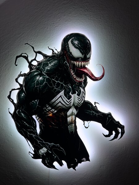 Svietiaci obraz - Venom