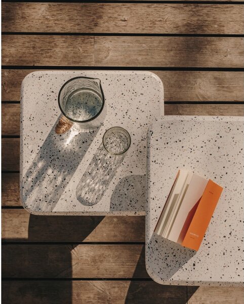 Biely terrazzo konferenčný stolík 48x48 cm Saura – Kave Home