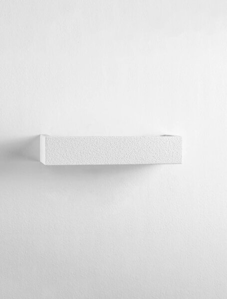 Minimalistické nástenné svietidlo Lita