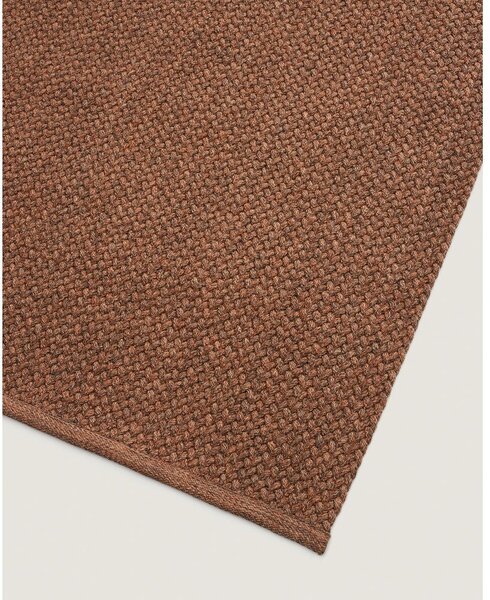 Vnútorný a vonkajší koberec z recyklovaných vlákien v terakotovej farbe 160x230 cm Despas – Kave Home