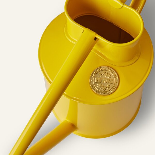 Krhlička na polievanie Fazeley Flow Lotus Yellow – 1 l