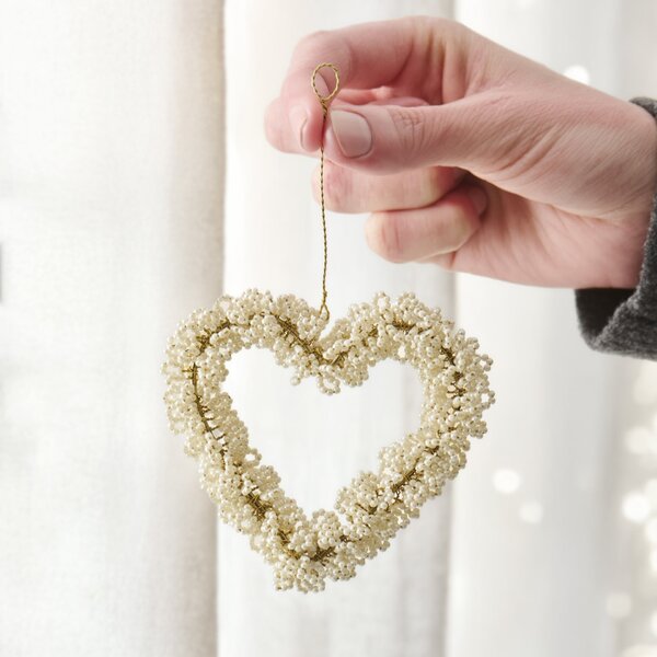 Závesná dekorácia Heart White Beads