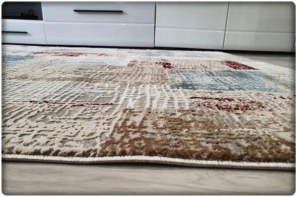 Dekorstudio Moderný koberec LUXESS vzor 33 bordový Rozmer koberca: 140x190cm