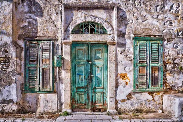 DIMEX | Vliesové fototapety na stenu Starý dom, Symi MS-5-0785 | 375 x 250 cm | zelená, hnedá, šedá