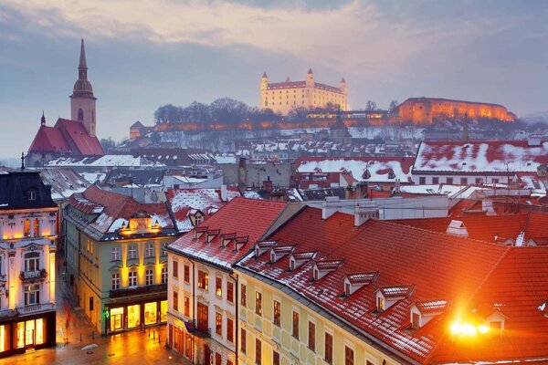 DIMEX | Vliesové fototapety na stenu Bratislava MS-5-1172 | 375 x 250 cm | vicefarebná, biela, béžová, hnedá