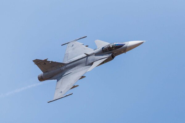 DIMEX | Vliesové fototapety na stenu Stíhačka Gripen MS-5-2714 | 375 x 250 cm | modrá, biela