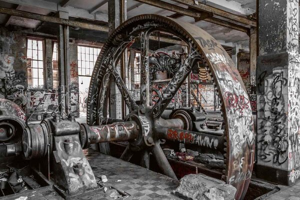 DIMEX | Vliesové fototapety na stenu Opustený továrenský interiér MS-5-0839 | 375 x 250 cm | biela, medená, šedá