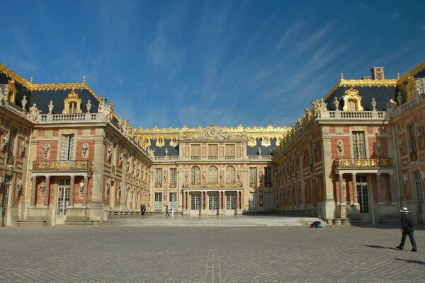DIMEX | Vliesové fototapety na stenu Versailles II MS-5-1079 | 375 x 250 cm | modrá, béžová, šedá
