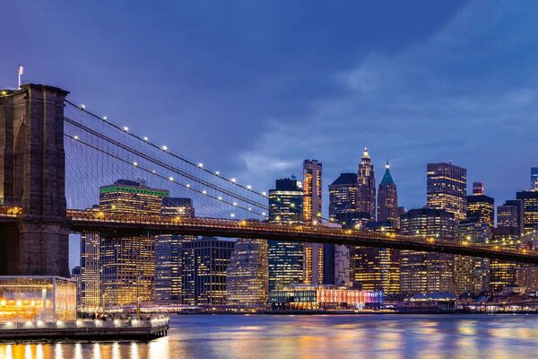 DIMEX | Vliesové fototapety na stenu Dolný Manhattan MS-5-0761 | 375 x 250 cm | modrá, čierna, žltá