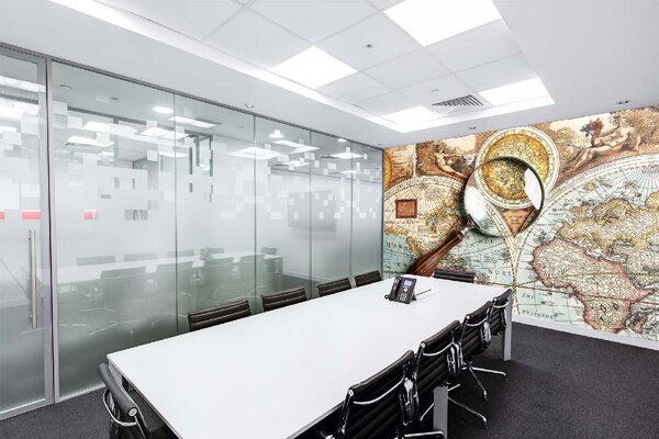 DIMEX | Vliesové fototapety na stenu Lupa a stará mapa MS-5-1514 | 375 x 250 cm | zlatá, hnedá, šedá
