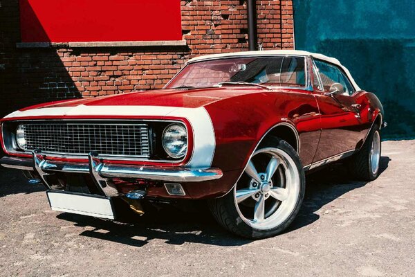 DIMEX | Vliesové fototapety na stenu Luxusný retro automobil MS-5-2735 | 375 x 250 cm | modrá, červená, biela