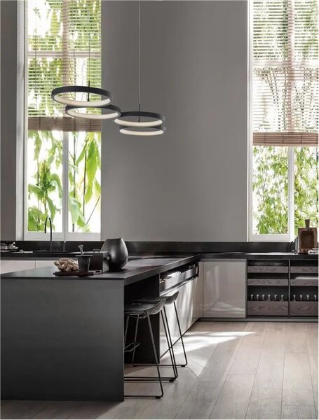 LED luster Magnus 84 čierne – Čierna
