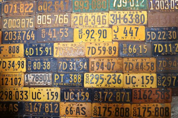DIMEX | Vliesové fototapety na stenu Staré NY poznávacie značky MS-5-2111 | 375 x 250 cm | zelená, modrá, žltá