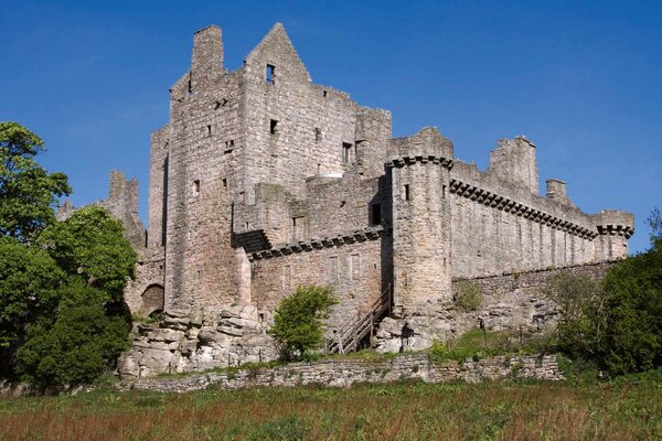 DIMEX | Vliesové fototapety na stenu Hrad Craigmillar MS-5-1053 | 375 x 250 cm | zelená, modrá, hnedá