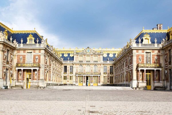 DIMEX | Vliesové fototapety na stenu Zámok Versailles MS-5-1085 | 375 x 250 cm | modrá, béžová, šedá, ružová