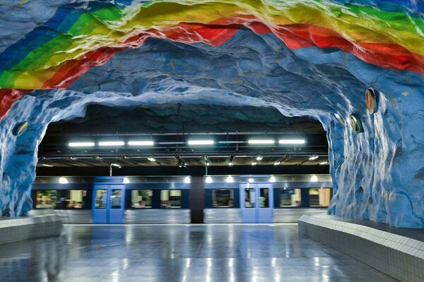 DIMEX | Vliesové fototapety na stenu Stanica metra MS-5-2817 | 375 x 250 cm | zelená, modrá, červená, žltá