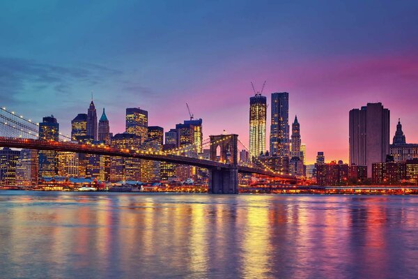 DIMEX | Vliesové fototapety na stenu Manhattan v súmraku MS-5-3009 | 375 x 250 cm | modrá, červená, fialová, žltá