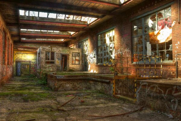 DIMEX | Vliesové fototapety na stenu Továreň na nábytok MS-5-0846 | 375 x 250 cm | zelená, béžová, medená, oranžová, hnedá