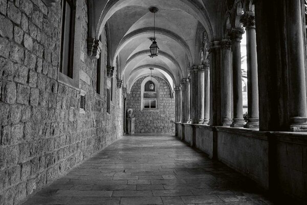 DIMEX | Vliesové fototapety na stenu Dominikánsky kláštor MS-5-0879 | 375 x 250 cm | biela, šedá