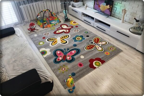 Dekorstudio Detský koberec KIDS - Sivý s motýľami Rozmer koberca: 80x150cm