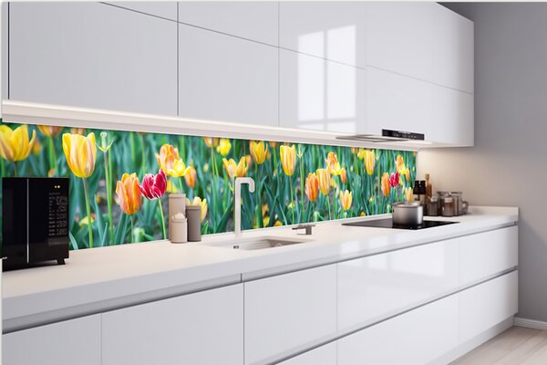 DIMEX | Fototapeta do kuchyne Tulipány KI-420-122 | 420 x 60 cm | zelená, červená, žltá
