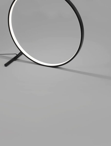 Dizajnová stojaca lampa Hola