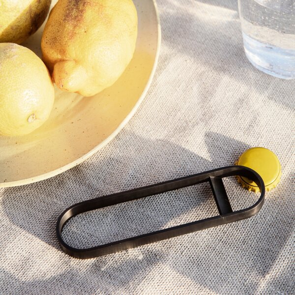 FERM LIVING Otvárač na fľaše Fein, Brass