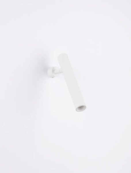 Minimalistické nastenné svietidlo Arlo Biela