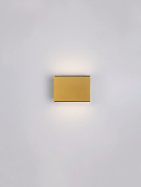 Minimalistické nastenné svietidlo Oti Zlatá