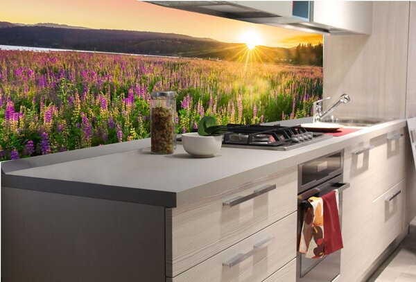 DIMEX | Fototapeta do kuchyne Západ slnka na lúke KI-180-145 | 180 x 60 cm | zelená, fialová, žltá